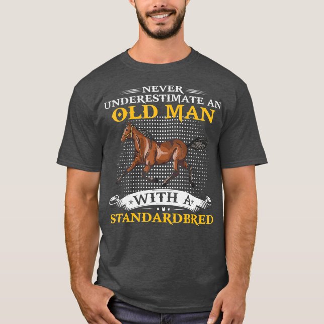 T-shirt Ne Sous-Estimez Jamais Un Vieux Homme Avec Un Chev (Devant)
