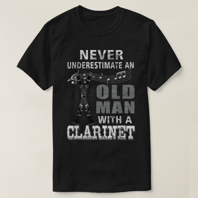 T-shirt Ne Sous-Estimez Jamais Un Vieux Homme Avec Un Pla  (Design devant)