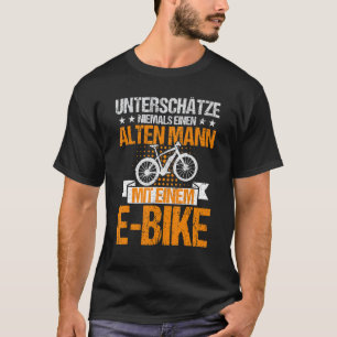 T-shirt Ne Sous-Estimez Jamais Un Vieux Homme Avec Un Vélo