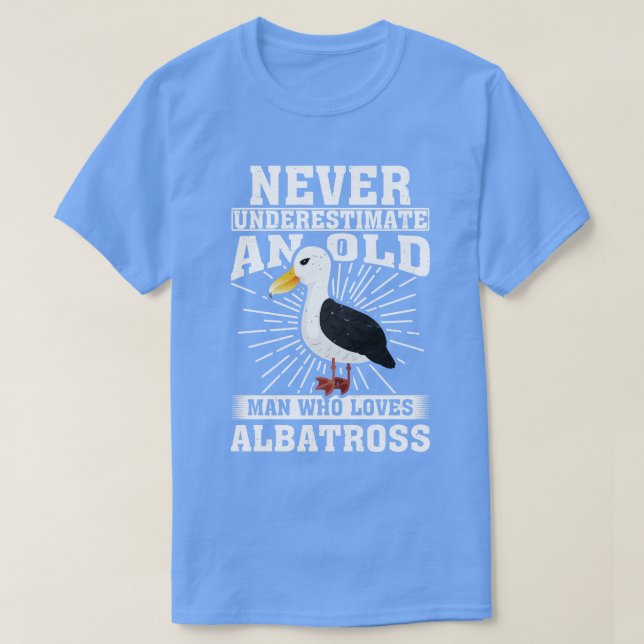 T-shirt Ne Sous-Estimez Jamais Un Vieux Homme Qui Aime L'A (Design devant)