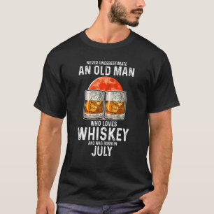 T-shirt Ne Sous-Estimez Jamais Un Vieux Homme Qui Aime Whi