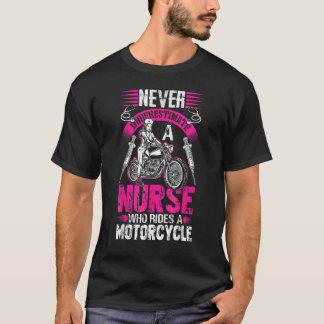T-shirt Ne sous-estimez jamais une infirmière qui conduit