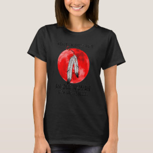 T-shirt Ne Sous-Estimez Jamais Une Vieille Femme Avec Du S