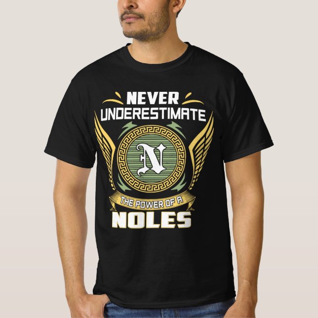T-shirt Never Underestimate The Power Of A Noles (Devant)
