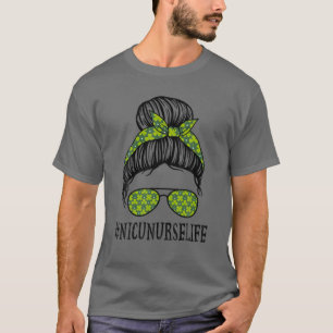 T-shirt Nicu Nurse Women Messy Bun St Patrick's Day Shamro