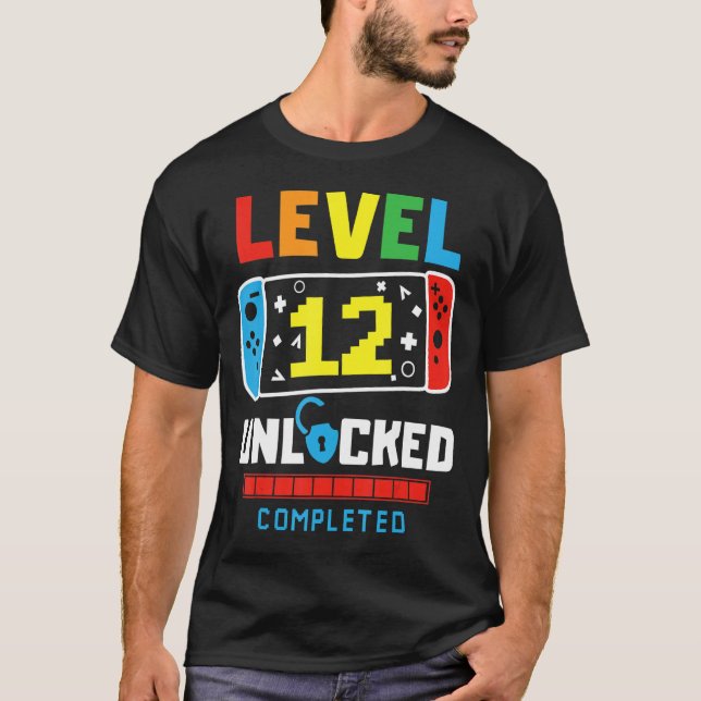 T-shirt Niveau 12 Déverrouillé Terminé Jeu Joyeux 12e anni (Devant)