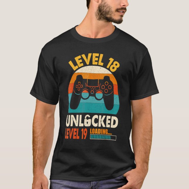 T-shirt Niveau 18 Garçons déverrouillés 18e anniversaire 1 (Devant)