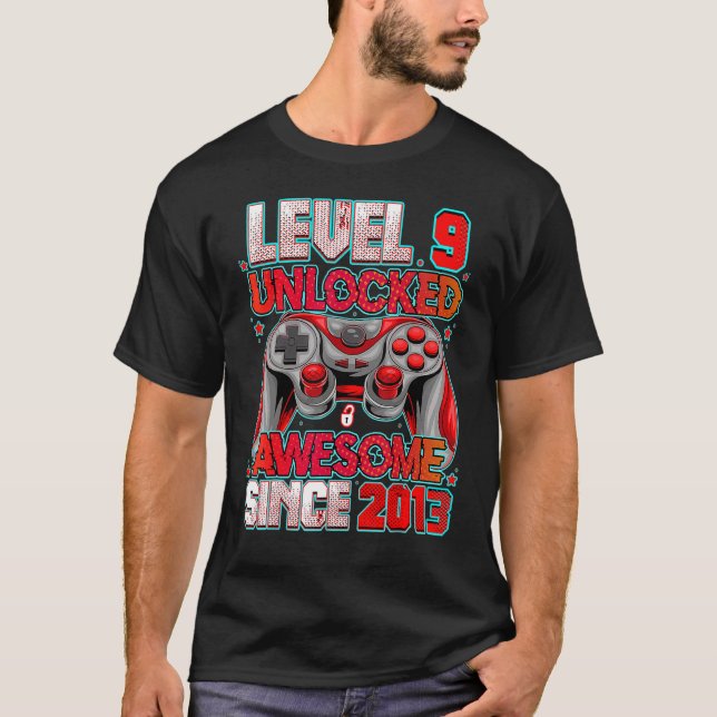T-shirt Niveau 9 déverrouillé stupéfiant depuis 2013 9e an (Devant)