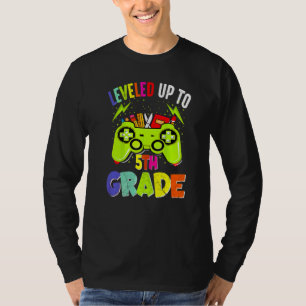 T-shirt Niveau Atteint 5e Année Joueur de Jeux Vidéo Retou