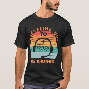 T-shirt nivellement jusqu'au grand frère gamer