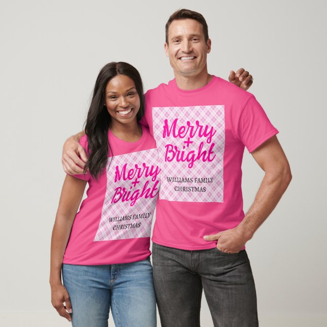 T-shirt Noël rose tartan Joyeux Bright Nom de famille (Unisexe)
