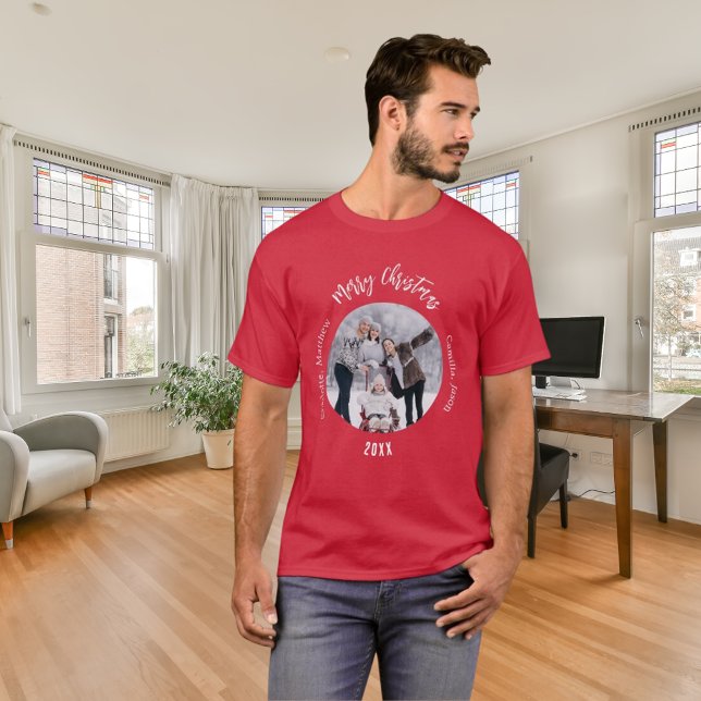 T-shirt Noël rouge blanc nom de la famille (Créateur téléchargé)