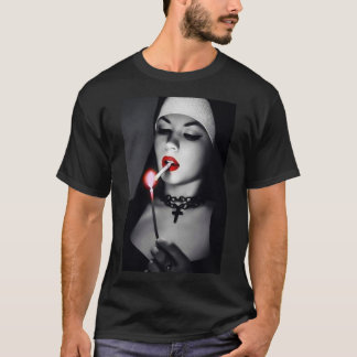 T-shirt Noir Et Blanc Sexy Nun Fumer Cigarette