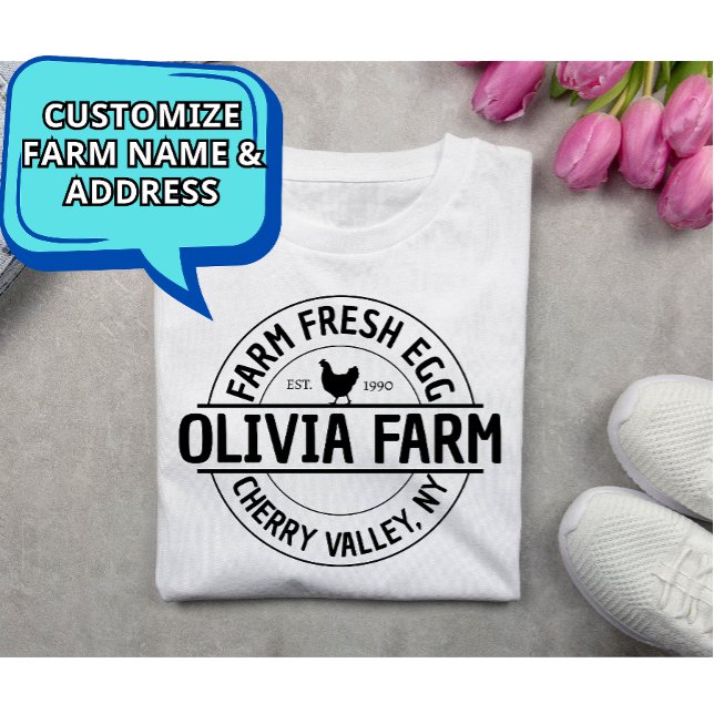 T-shirt Nom du propriétaire d'une ferme personnalisée mode (Modern custom farm name egg dealer t-shirt)