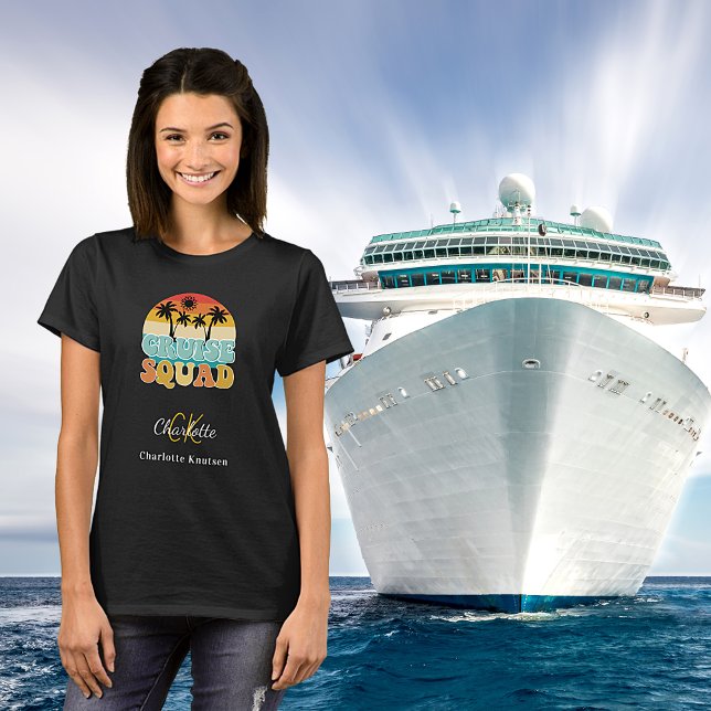 T-shirt Nom monogramme noir rétro de l'équipe de croisière (Créateur téléchargé)