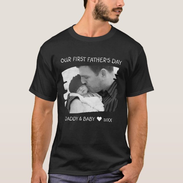 T-shirt Notre première Fête des pères Nouveau papa bébé ph (Devant)