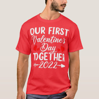 T-shirt Notre première Saint-Valentin Ensemble Vêtements, 