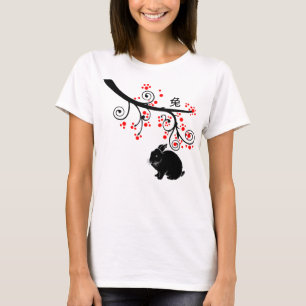 T-shirt Nouvel An chinois du lapin et des fleurs rouges