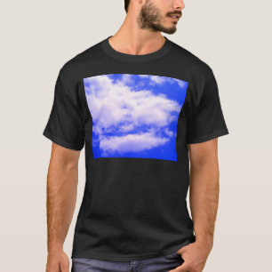 T-shirt Nuages et ciel bleu clair