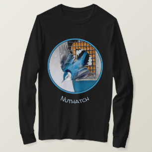 T-shirt Nuthatch à poitrine blanche en neige - Photo origi
