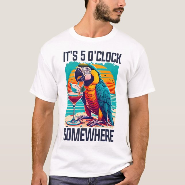 T-shirt OClock Quelque part Boire du cocktail de perroquet (Devant)