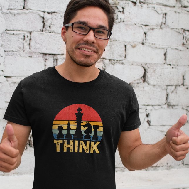 T-shirt Oeuvre vintage d'échecs Sunset - Inspirer "Think" (Vintage Sunset Chess Artwork – Inspiring Think T-Shirt)