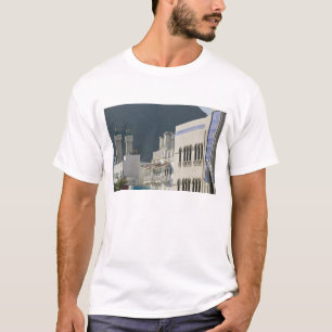 T-shirt Oman, Mascate, Mutrah. Mosquée de Mutrah Corniche