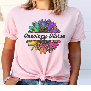 T-shirt Oncologie Infirmière profession Arc-en-ciel tourne