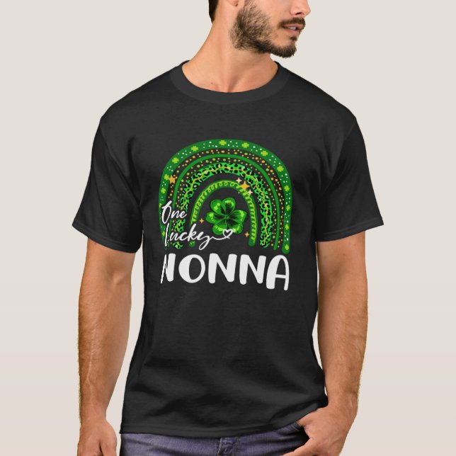 T-shirt One Lucky Nonna  Shamrock Rainbow St Patrick s Day (Devant)
