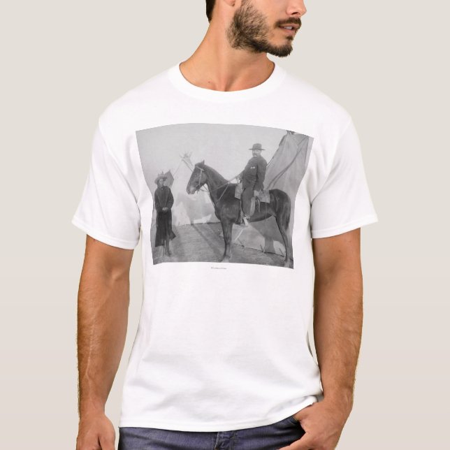 T-shirt Ours "rocheux" d'Oglala en chef avec le blanc (Devant)