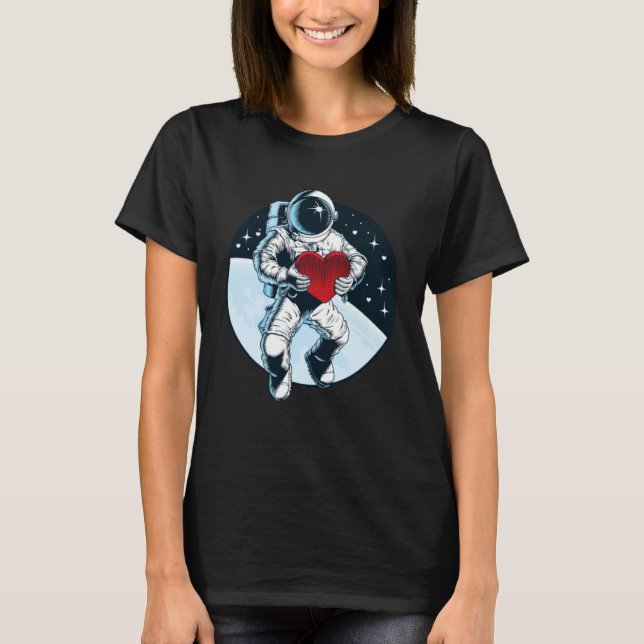 T-shirt Outer Space Valentine Astronaut Holding Red Heart (Devant)