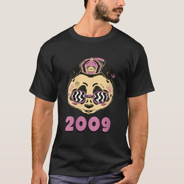 T-shirt Panda Animal Awesome Since 2009 (Devant)