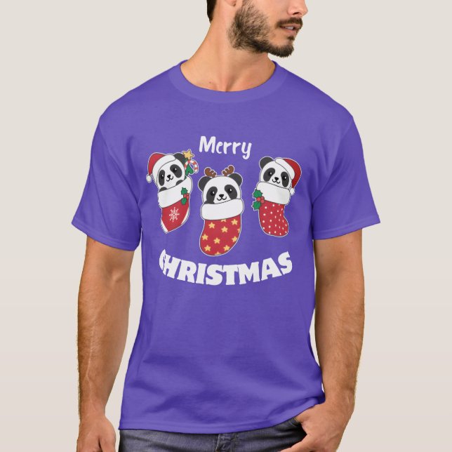 T-shirt Pandas mignons dans les bas de Noël pour Noël (Devant)