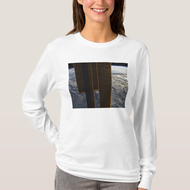 T-shirt Panneaux solaires de la Station spatiale internati (Devant)