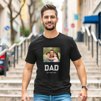 T-shirt Papa a établi la typographie moderne de la photo e