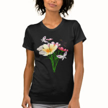 Papillons et vêtements de fleurs