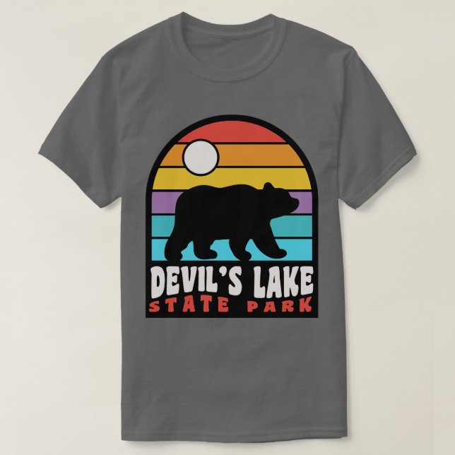 T-shirt Parc d'état de Devils Lake Wisconsin Ours de couch (Design devant)