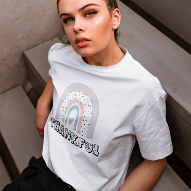 T-shirt Pastel branché Rainbow Typographie Merci (Créateur téléchargé)