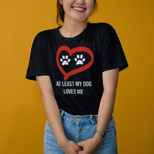 T-shirt Pâtes mignonnes Coeur rouge Au moins mon chien m'a