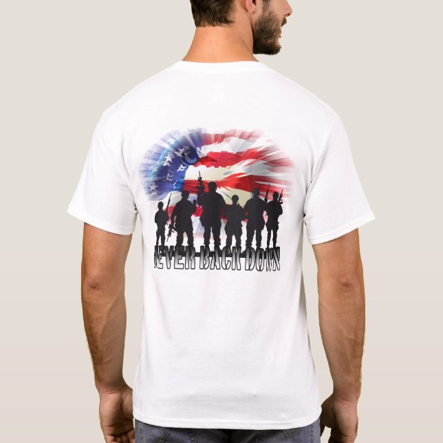 T-shirt Patriotique jamais en arrière (Dos)