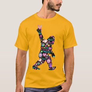 T-shirt Peace Love Bigfoot Hippie Funny Bigfoot Lover