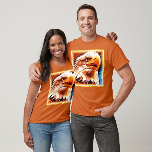 T-shirt Peinture d'un Visage d'Aigles Étonnant. Commandez  (Unisexe)
