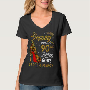 T-shirt Pénétrer dans mon 90e anniversaire avec la grâce d
