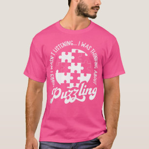 T-shirt Penser à l'énigme du puzzle étonnant