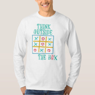 T-shirt Penser à l'extérieur de la boîte Camping Voyage