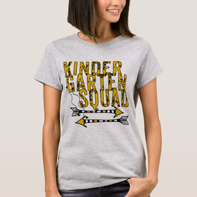 T-shirt personnalisé pour l'équipe de maternelle d (Devant)