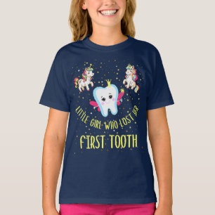 T-shirt Petite Fille Qui A Perdu Sa Première dent. Drôle
