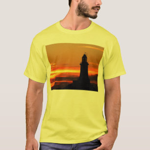 T-shirt Phare et ciel en feu