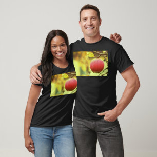 T-shirt Photo "Red Apple". Commandez dès maintenant