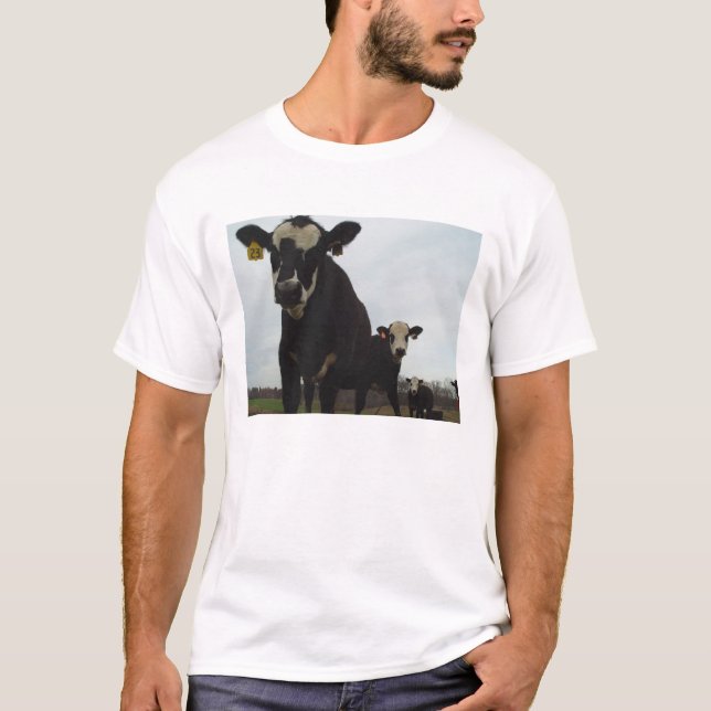 T-shirt Pièce en t curieuse des vaches 2 (Devant)